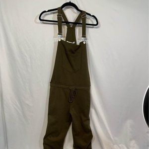 🔆Womans jogging suit overalls!! Army green. Size large. Pockets.
